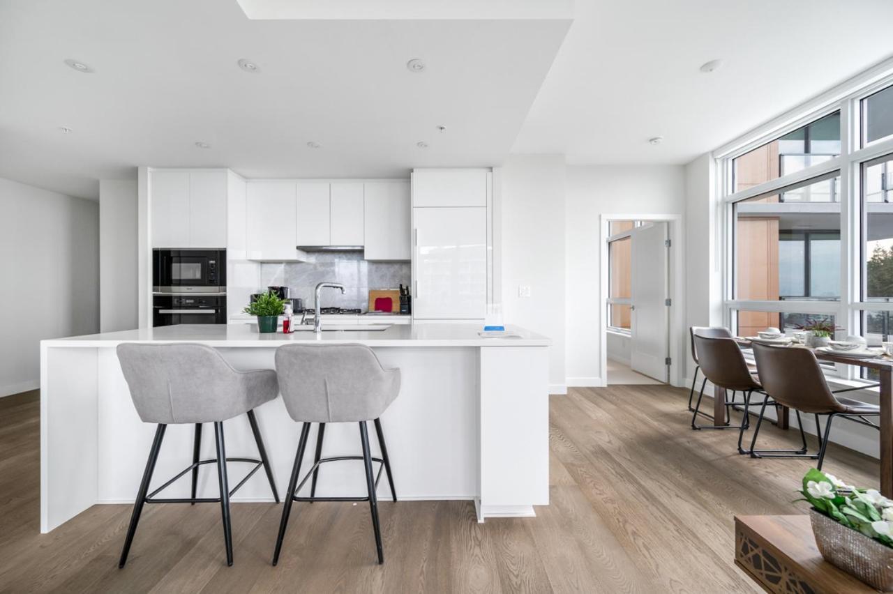 Urban Oasis: Stylish Apartment Retreat At Ubc فانكوفر المظهر الخارجي الصورة