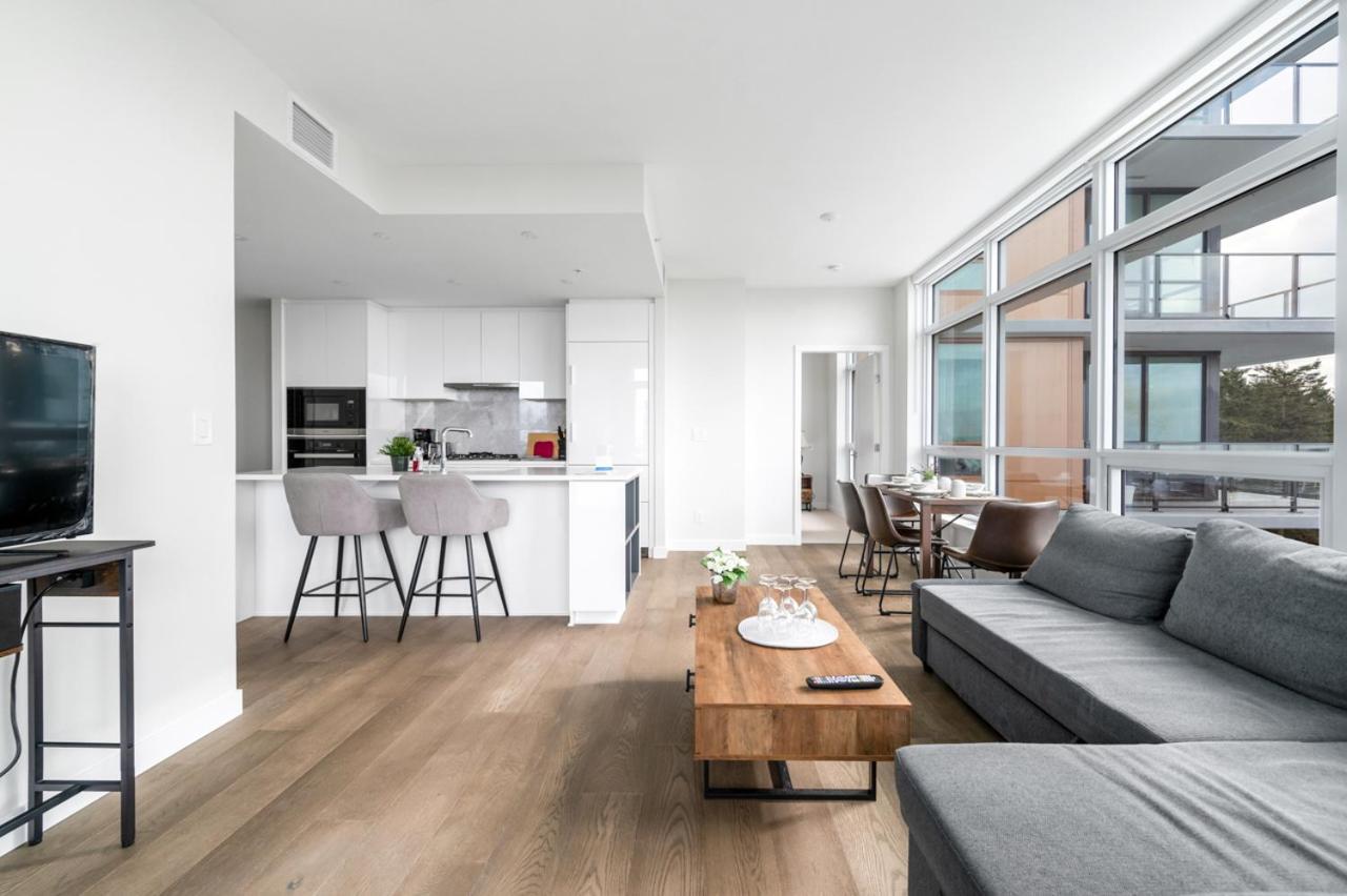 Urban Oasis: Stylish Apartment Retreat At Ubc فانكوفر المظهر الخارجي الصورة